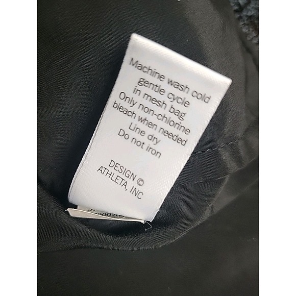 Athleta Dunes Black Eyelet Tank Keyhole Back SZ XXS V Neck - Picture 6 of 6